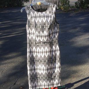 4 H  Sleeveless Triangle Back Neck Midi Dress